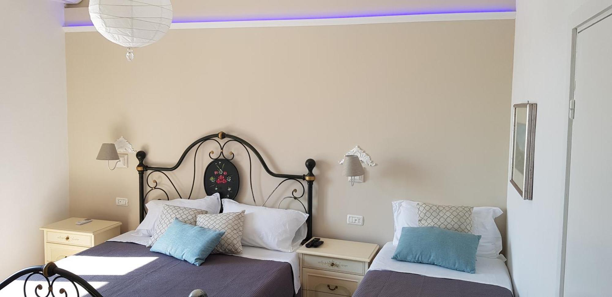 Rosa Dei Venti Ponza Hotel Bagian luar foto